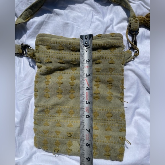 Earthbound Green Shoulder Bag - Picture 8 of 13